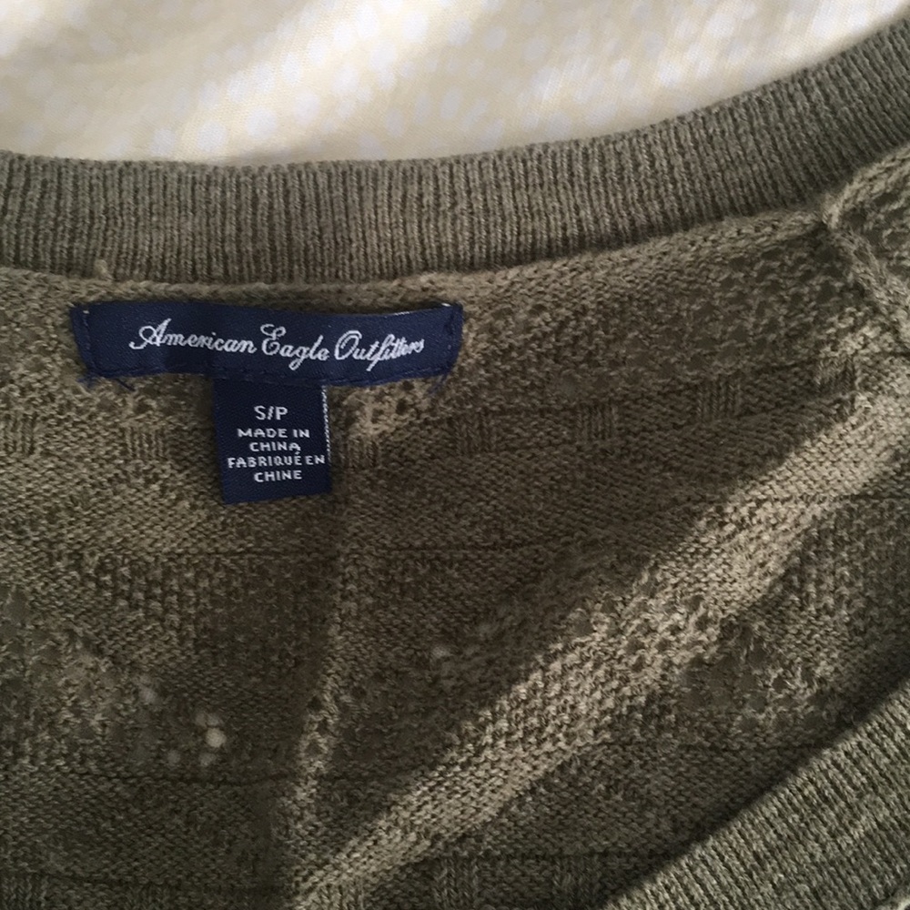 American Eagle Sweater